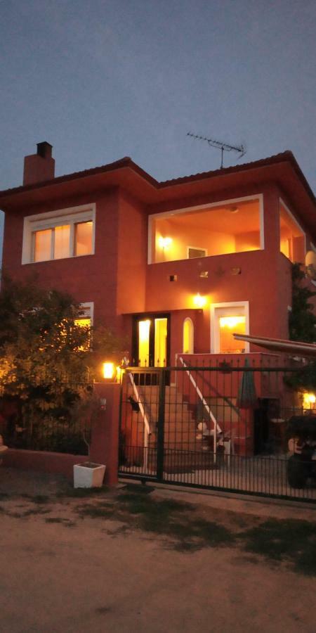 The House Dimitra Nea Fokaia Villa Exteriör bild